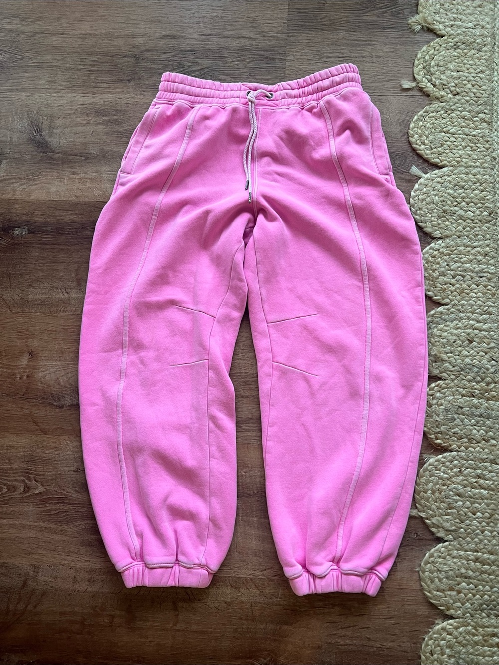 FP Movement Sprint to the Finish Sweatpants Size Medium RT $108 Hot Pink